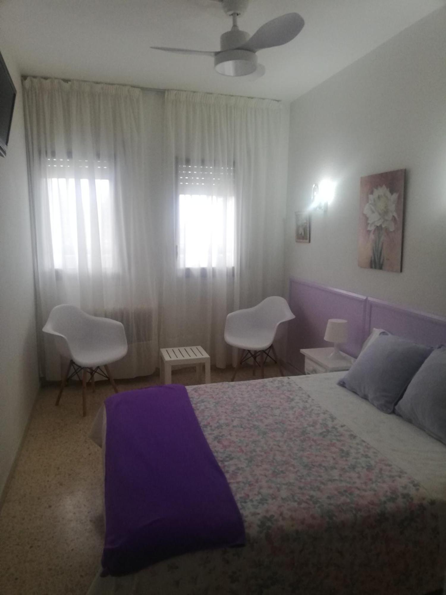 Hostal Los Pinares 료렛 드 마르 외부 사진