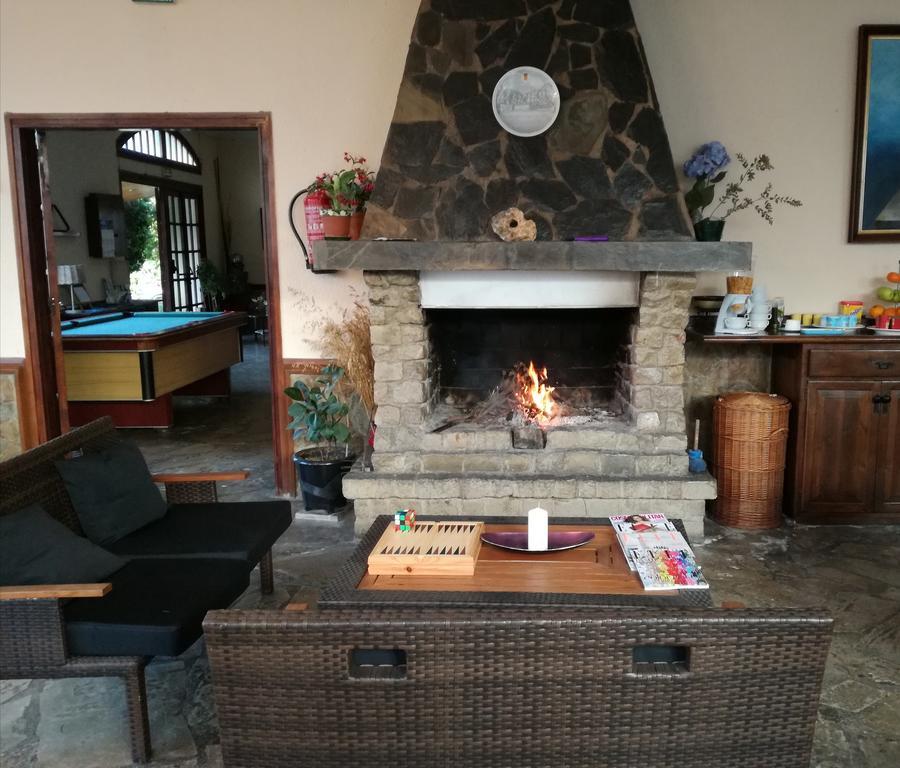Hostal Los Pinares 료렛 드 마르 외부 사진