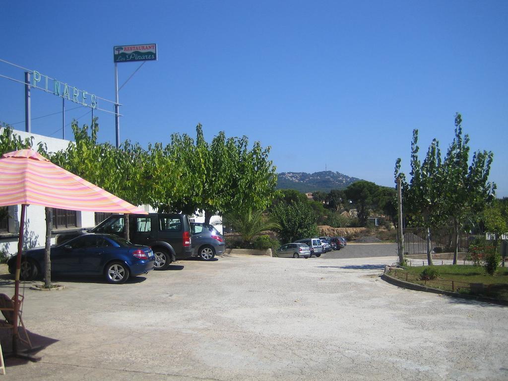 Hostal Los Pinares 료렛 드 마르 외부 사진